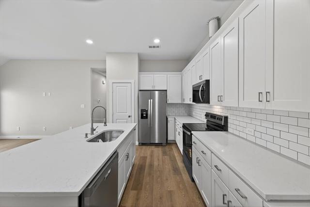 Building Photo - 122 Wood St