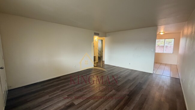 Building Photo - 3515 N Swing St