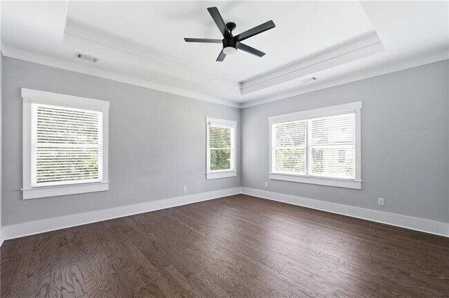 Building Photo - 254 Lamon Ave SE