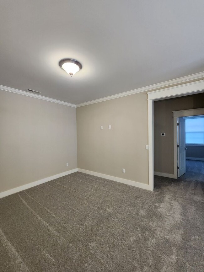 Building Photo - Black Mountain-Sweet Birch Commons***