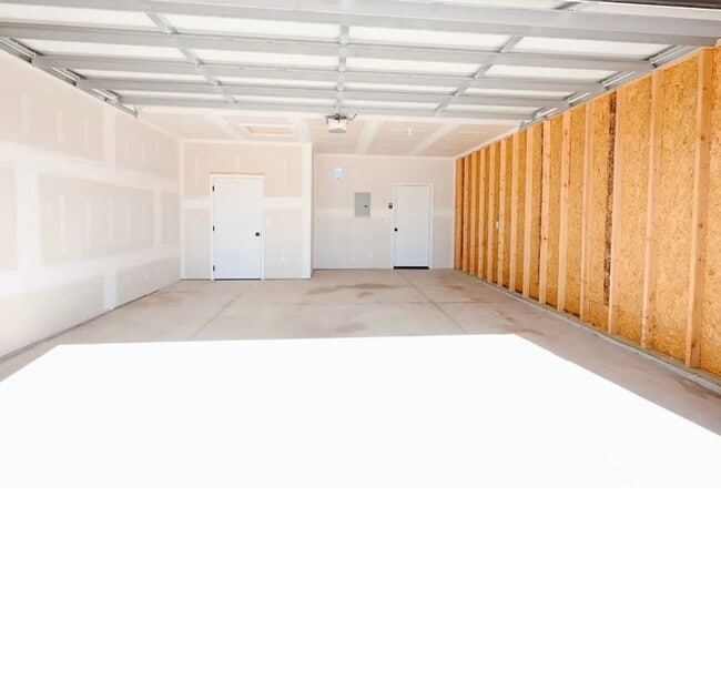Building Photo - 519 Briarbrook Ln