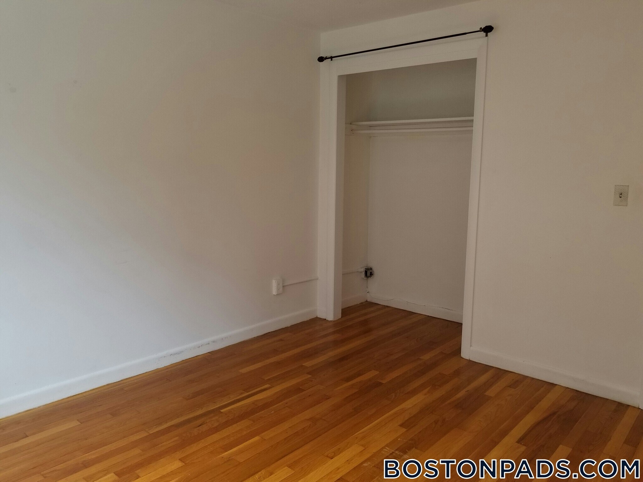 Building Photo - 50 Evergreen St