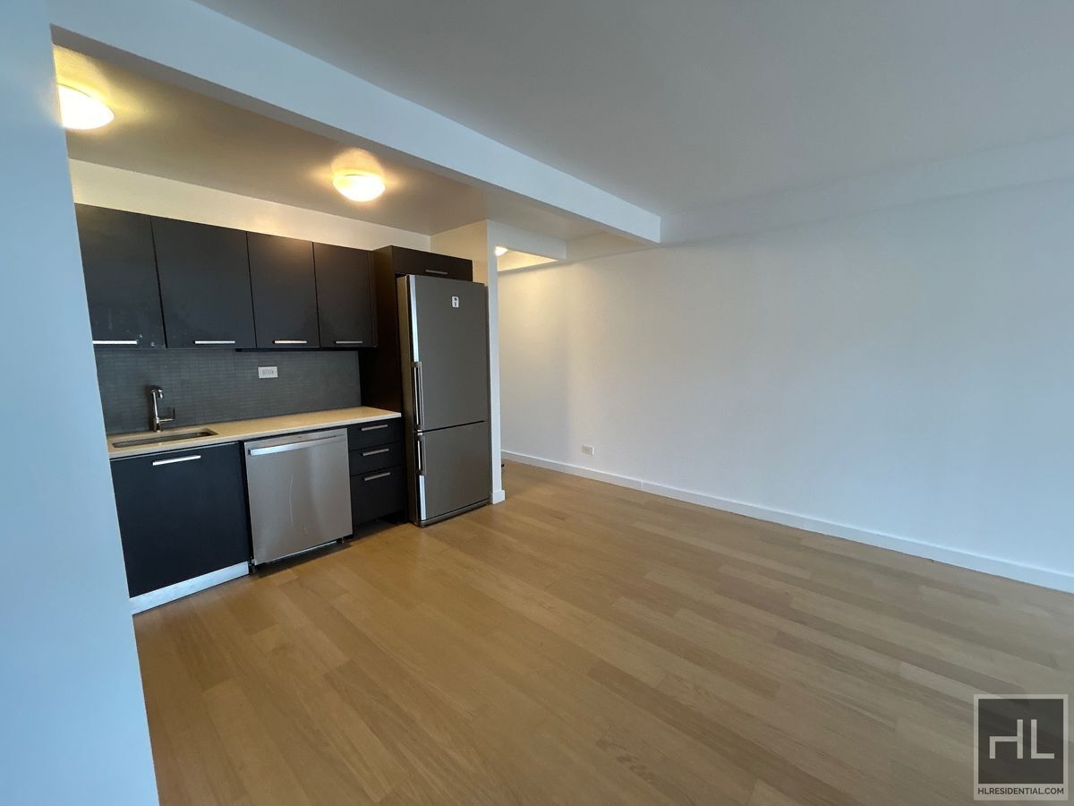 Building Photo - East 39th Street