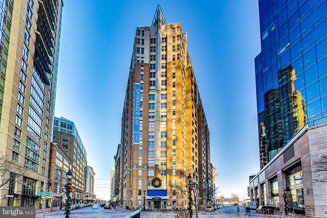 Building Photo - 717 President St