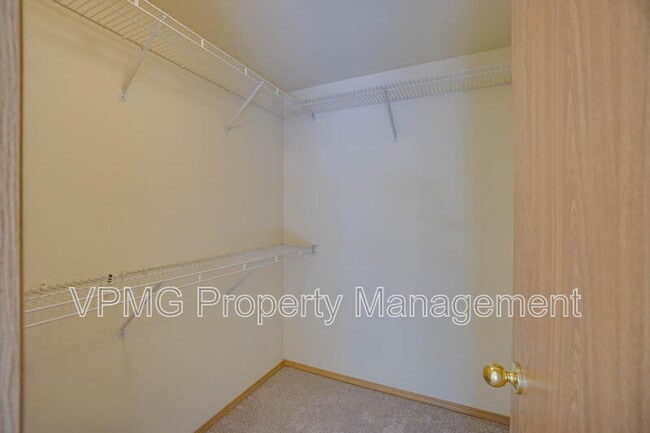 Building Photo - 3107 NE 148th Ave