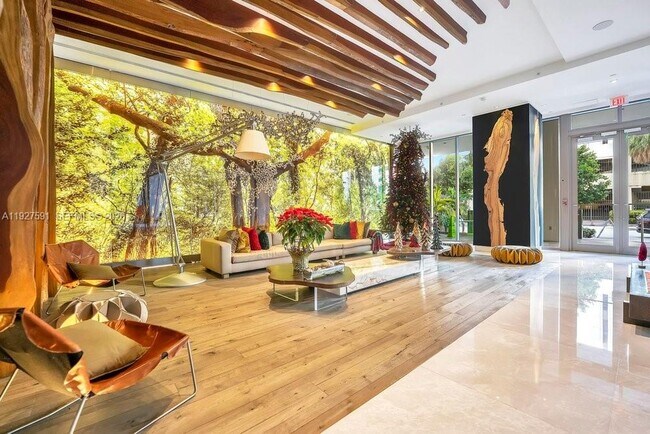 Building Photo - 1010 Brickell Ave