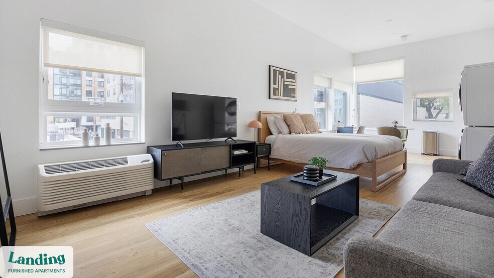 Building Photo - 135 Adams St