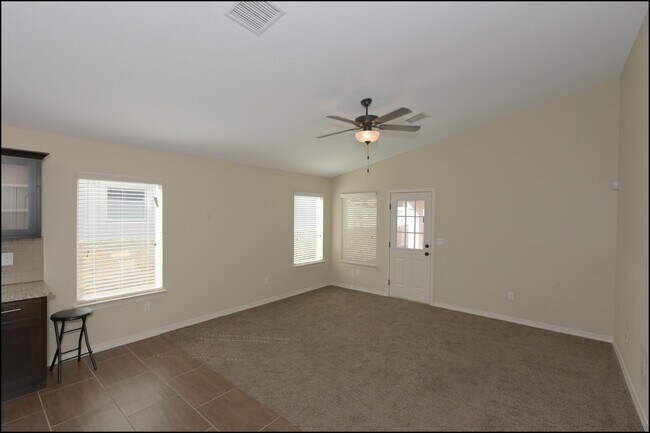 Building Photo - 3131 Red Orchard Dr
