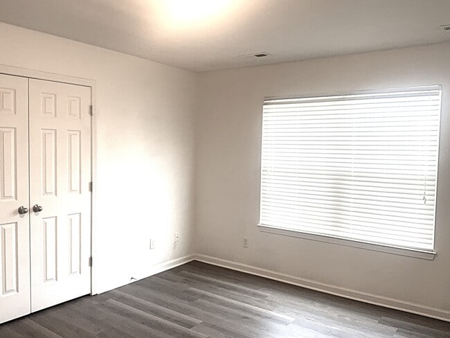 Building Photo - 1516 Clover Ridge Ct