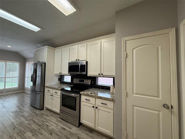 Building Photo - 3519 Pedernales Trails Ln