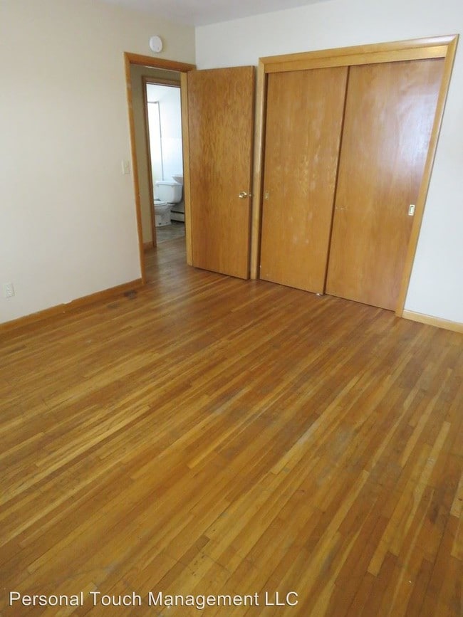 Building Photo - 1231 10th St N