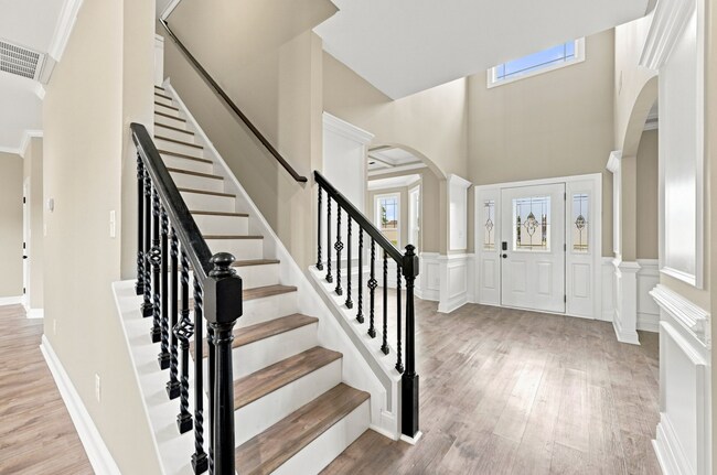 Building Photo - 208 Misty Cove Ct