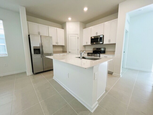 Building Photo - 2080 Rider Rain Ln