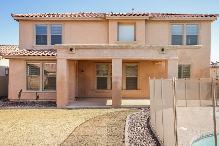 Building Photo - 6890 S Pearl Dr