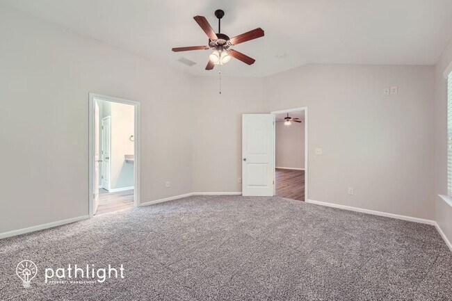 Building Photo - 19 Pasture Ct