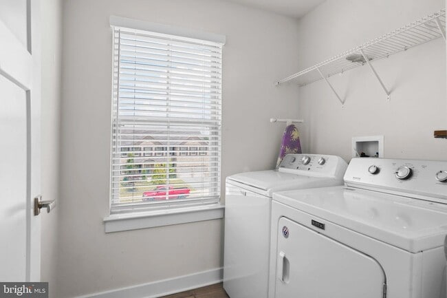 Building Photo - 3903 Emory Ridge Rd