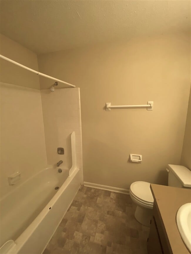 Building Photo - 3701 Donovan Dr