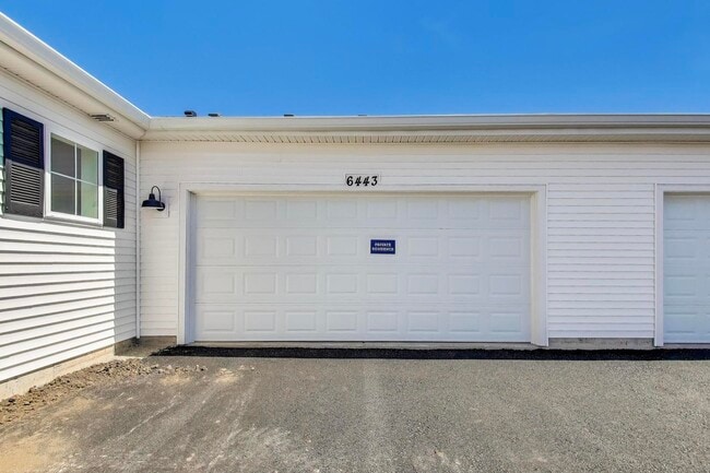 Building Photo - 6443 Juniper Dr