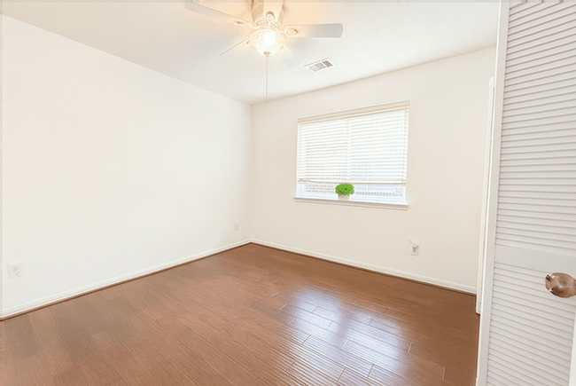 Building Photo - 15615 Lost Maples Dr