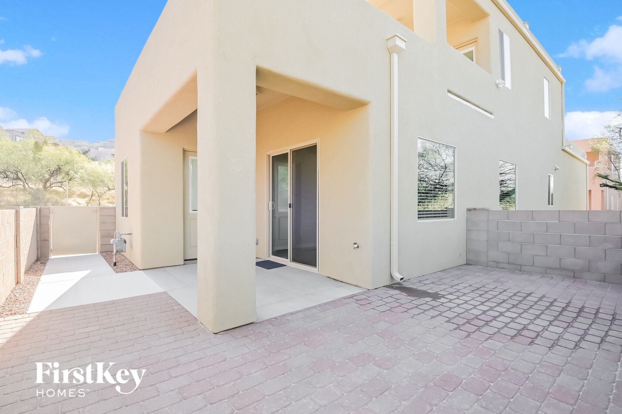 Building Photo - 4271 N Red Sun Pl