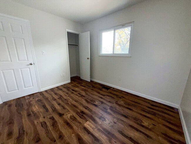 Building Photo - Beautifully Updated 4-Bedroom Ranch on a Peaceful Cul-de-Sac!