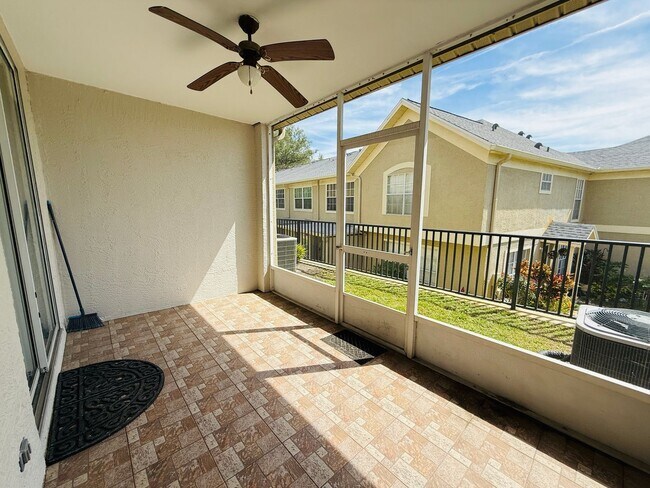 Building Photo - 2843 Thaxton Dr