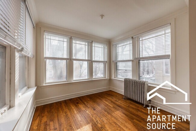 Building Photo - 1432 W Jonquil Terrace