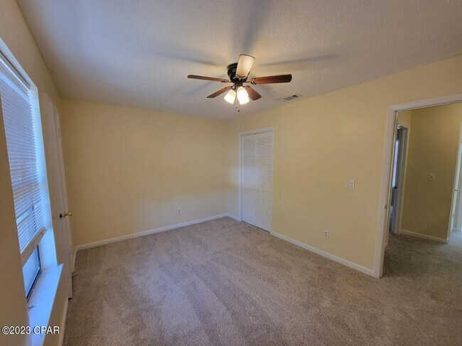 Building Photo - 6613 Pridgen St