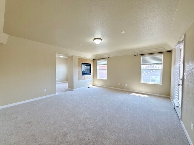 Building Photo - 6531 Wexford Dr