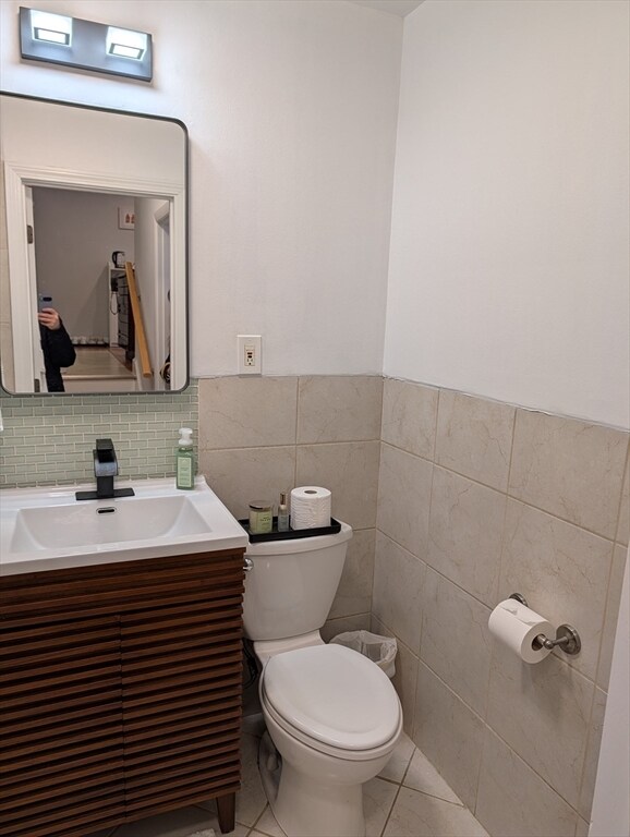 Building Photo - 15 University Rd