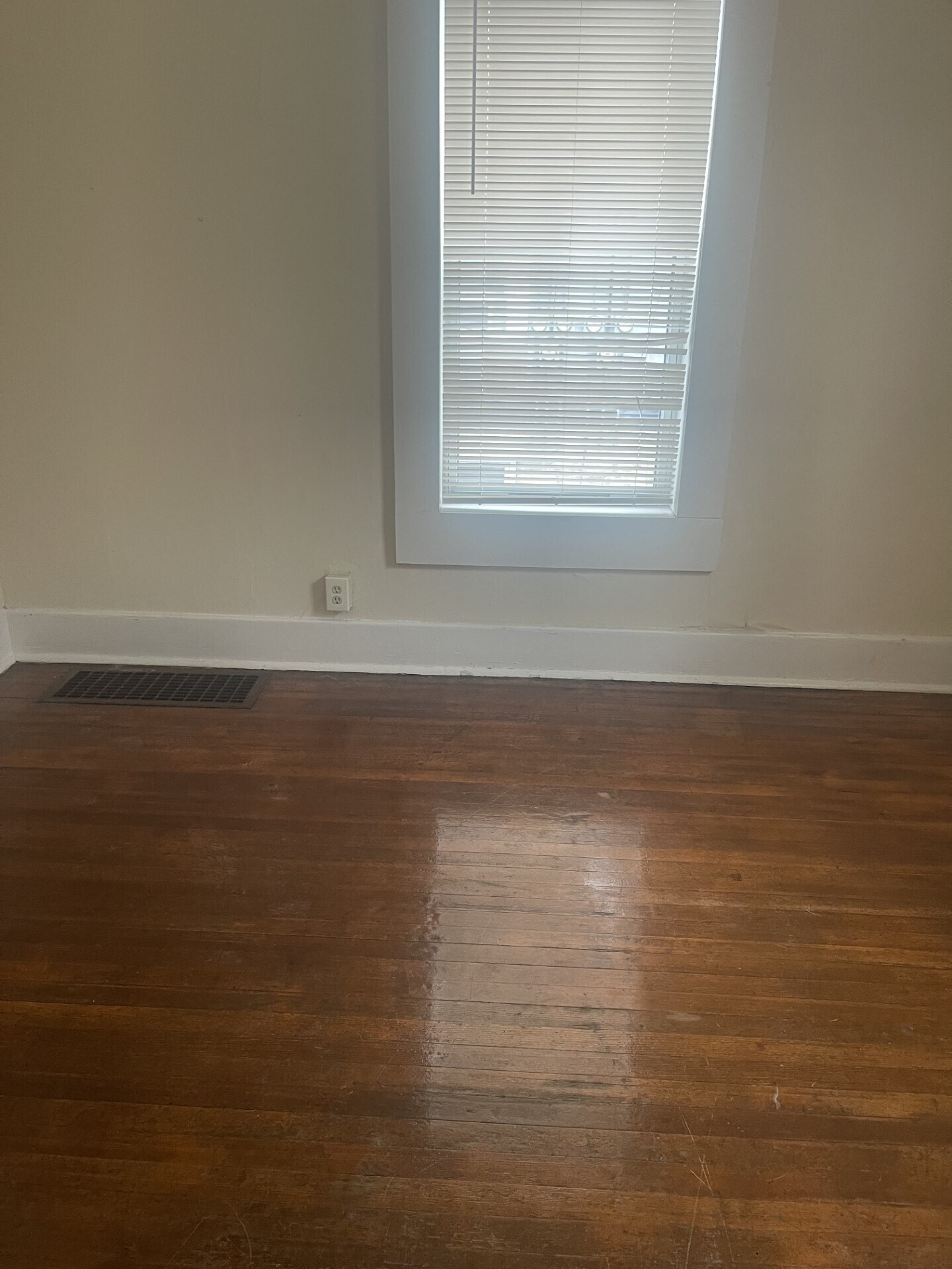 Building Photo - 1205 Paquin St