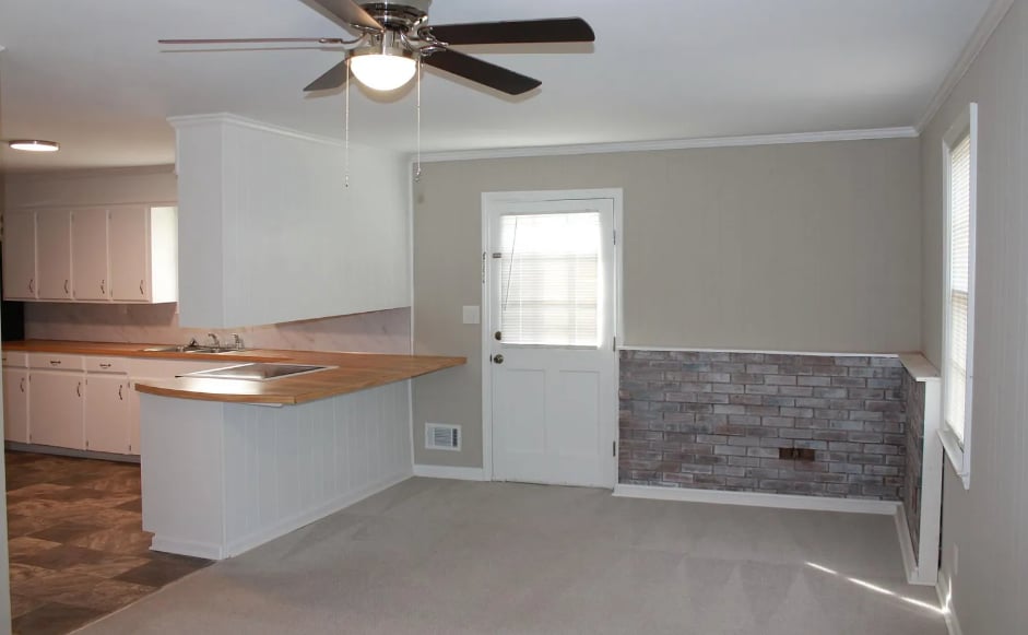 Building Photo - 335 Cinda Leigh Dr