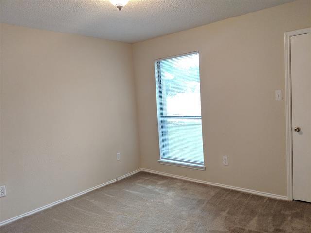 Building Photo - 2813 Cummings Dr
