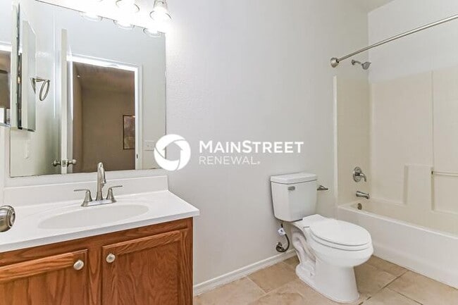 Building Photo - 3 Bedroom Pet-Friendly Home in SAN TAN VAL...