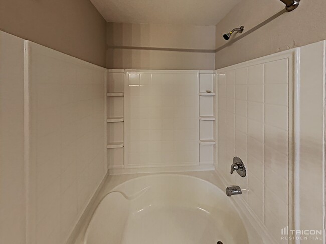 Building Photo - 30603 N Desert Star Dr