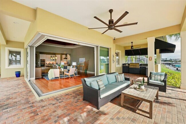 Building Photo - 5405 Merritt Island Dr