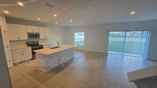 Building Photo - 233 Aquamarine Ln