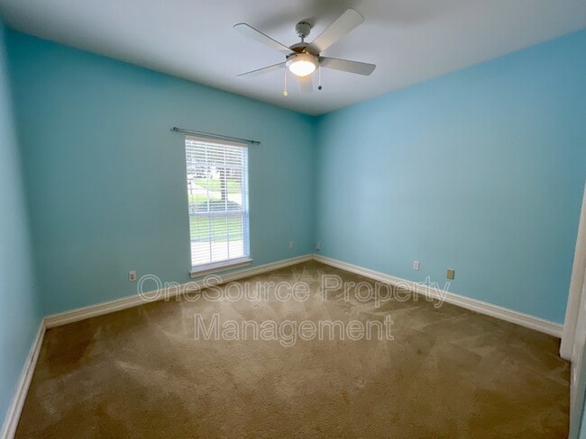 Building Photo - 979 Watersview Dr
