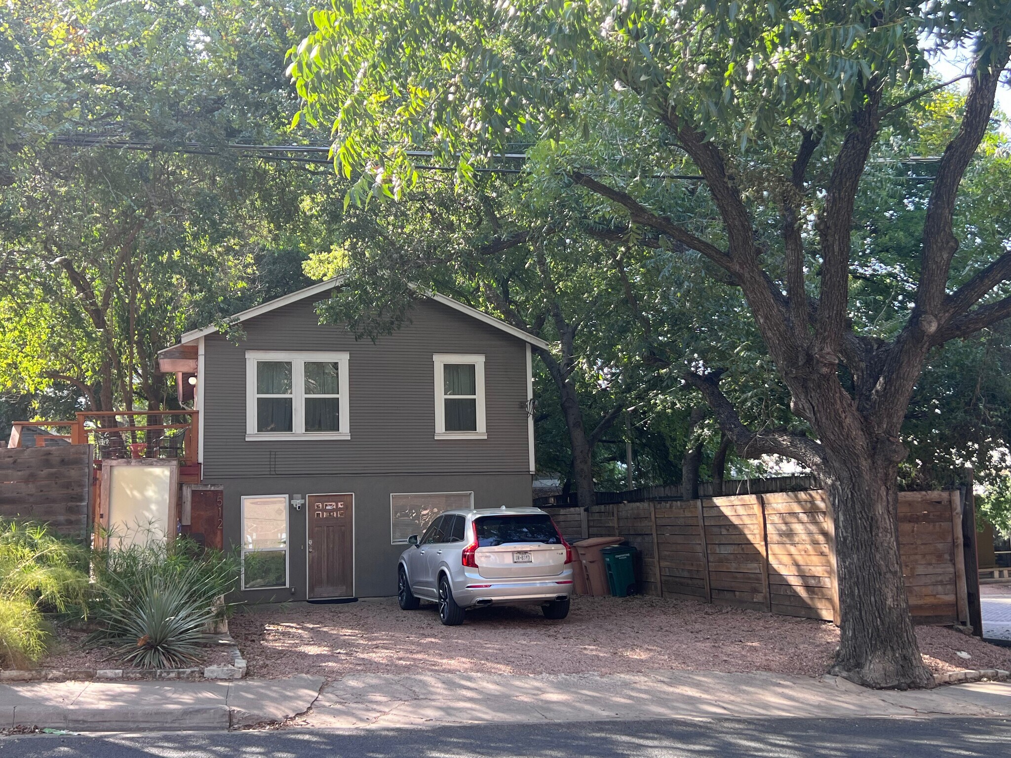 Building Photo - 512 Bouldin Ave