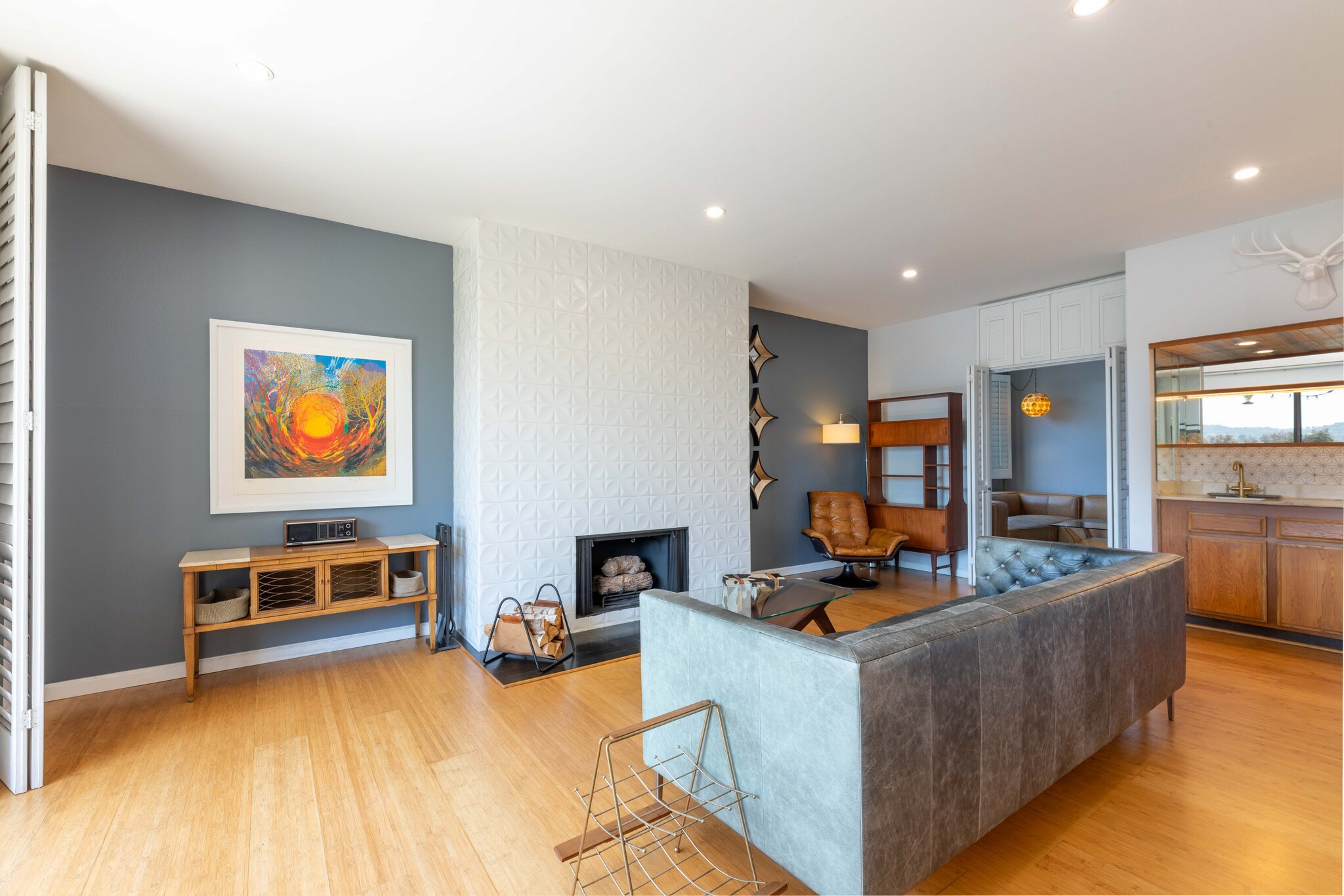 living room - 11322 Camarillo St