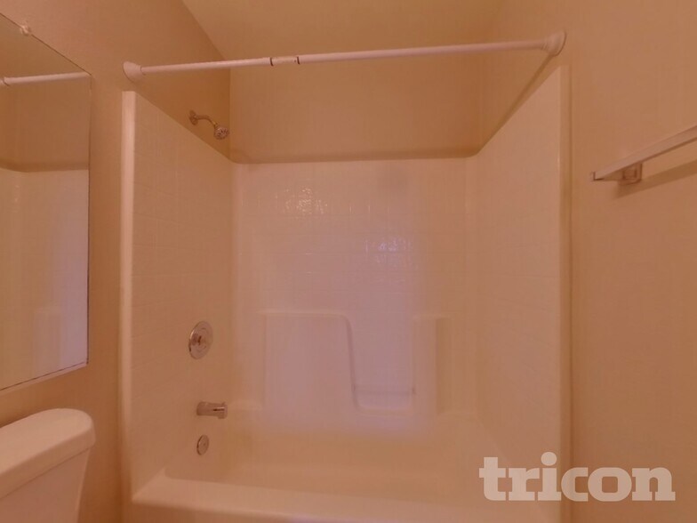 Building Photo - 8475 Sopwith Blvd