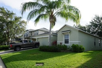 Building Photo - Spacious Home in Green Valley West