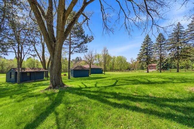 Building Photo - 3942 Stark Ln