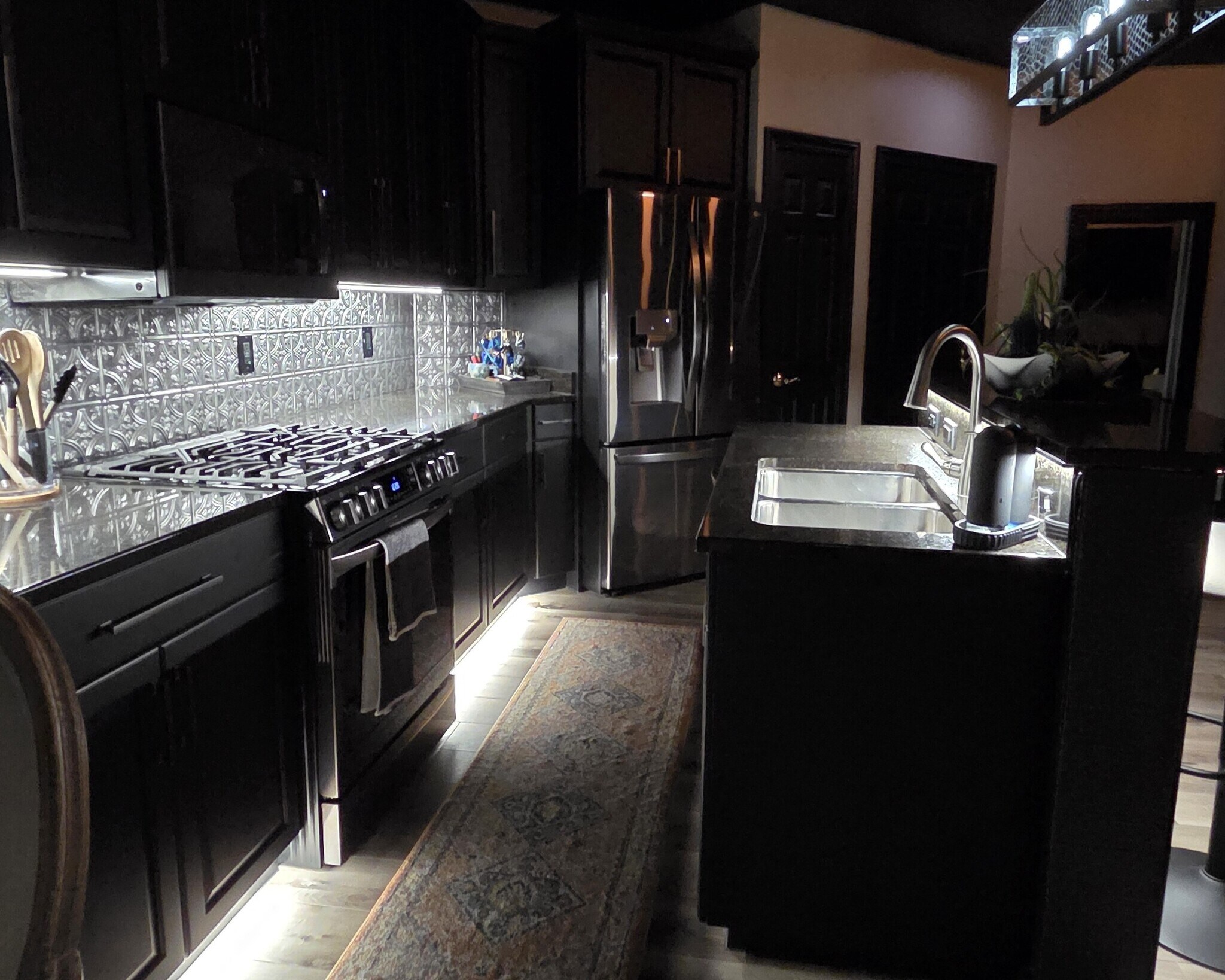 Building Photo - 1515 N Van Buren St