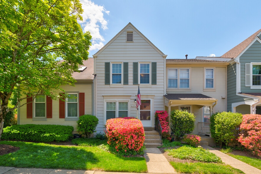 Building Photo - 6376 Chimney Wood Ct