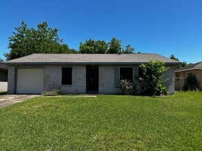 Building Photo - 12815 Segrest Dr