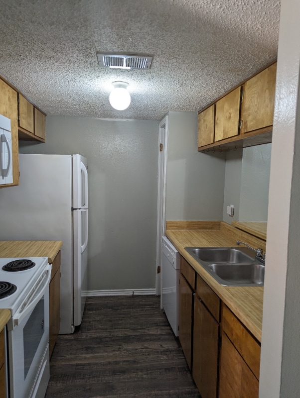 Building Photo - 4100 North St