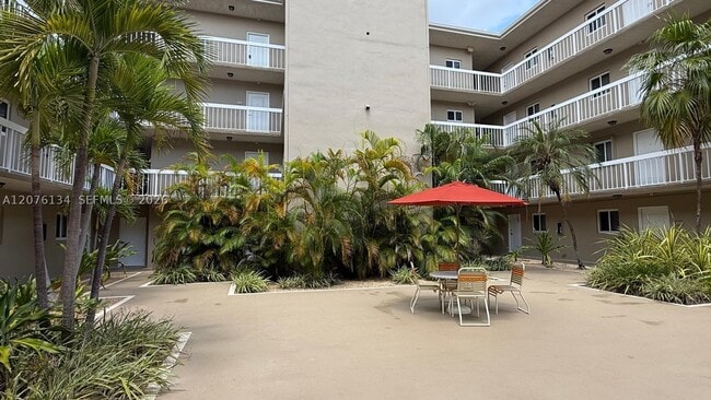 Building Photo - 7840 Camino Real