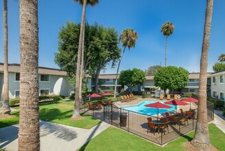 Building Photo - Montejo