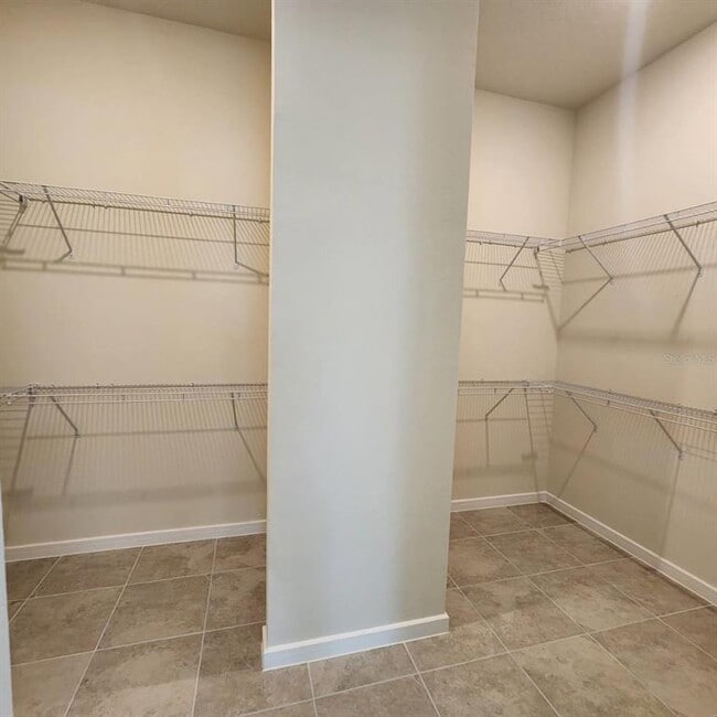 Building Photo - 15381 Willow Ridge Dr